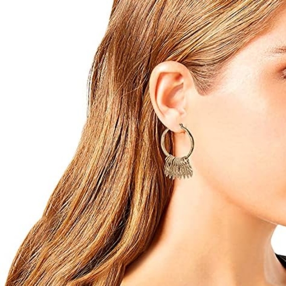 Robert Lee Morris SoHo Shaky Leaf Hoop Earrings - Picture 1 of 3